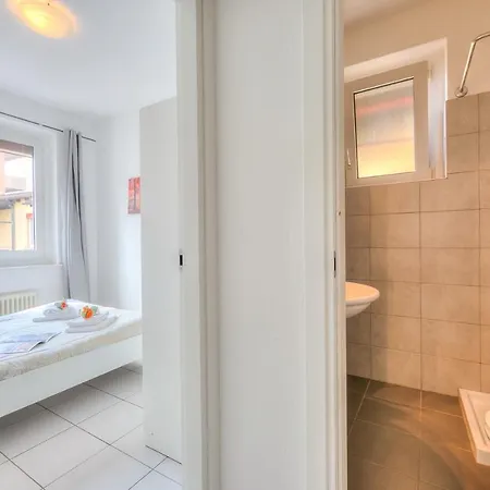 Apartment - Happy