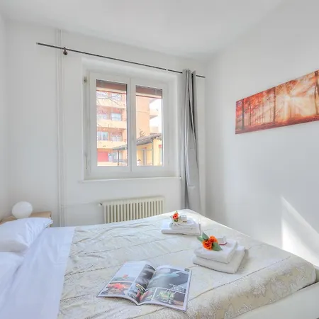 - Happy Apartment *